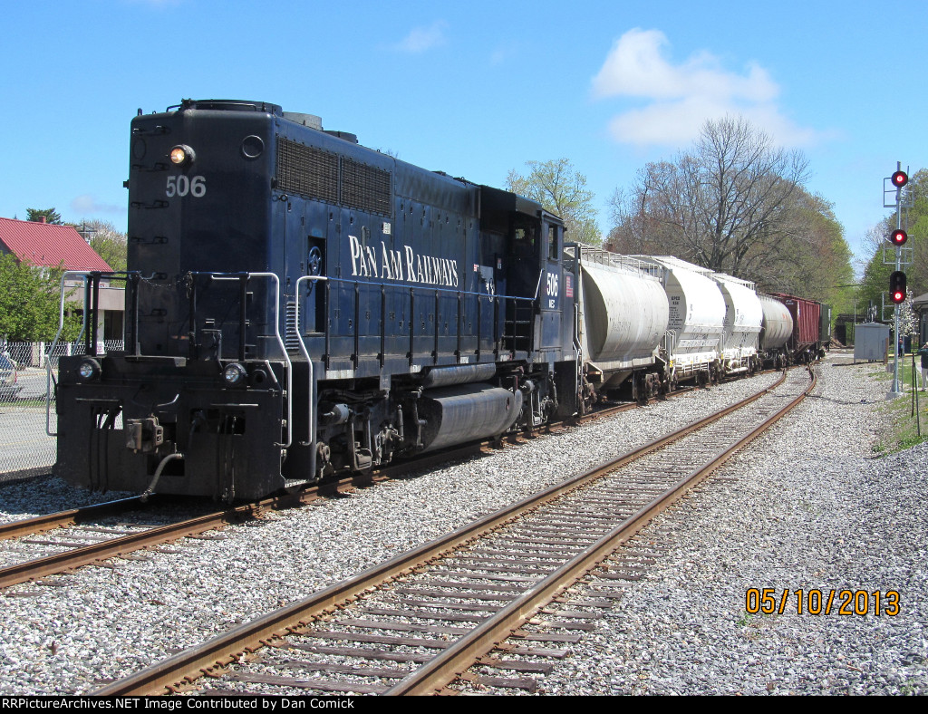 DO-1 506 Westbound Through Brunswick Station